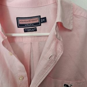 Vineyard Vines Mens shirt, size Med, pink